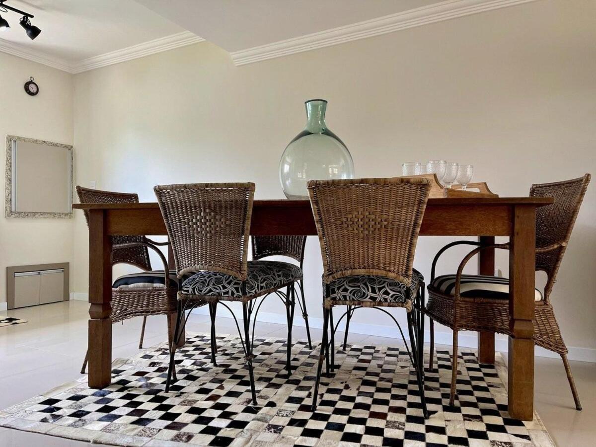 Casa Triplex 3 Dorm A 6Qd Rua Coberta Canela Eksteriør billede
